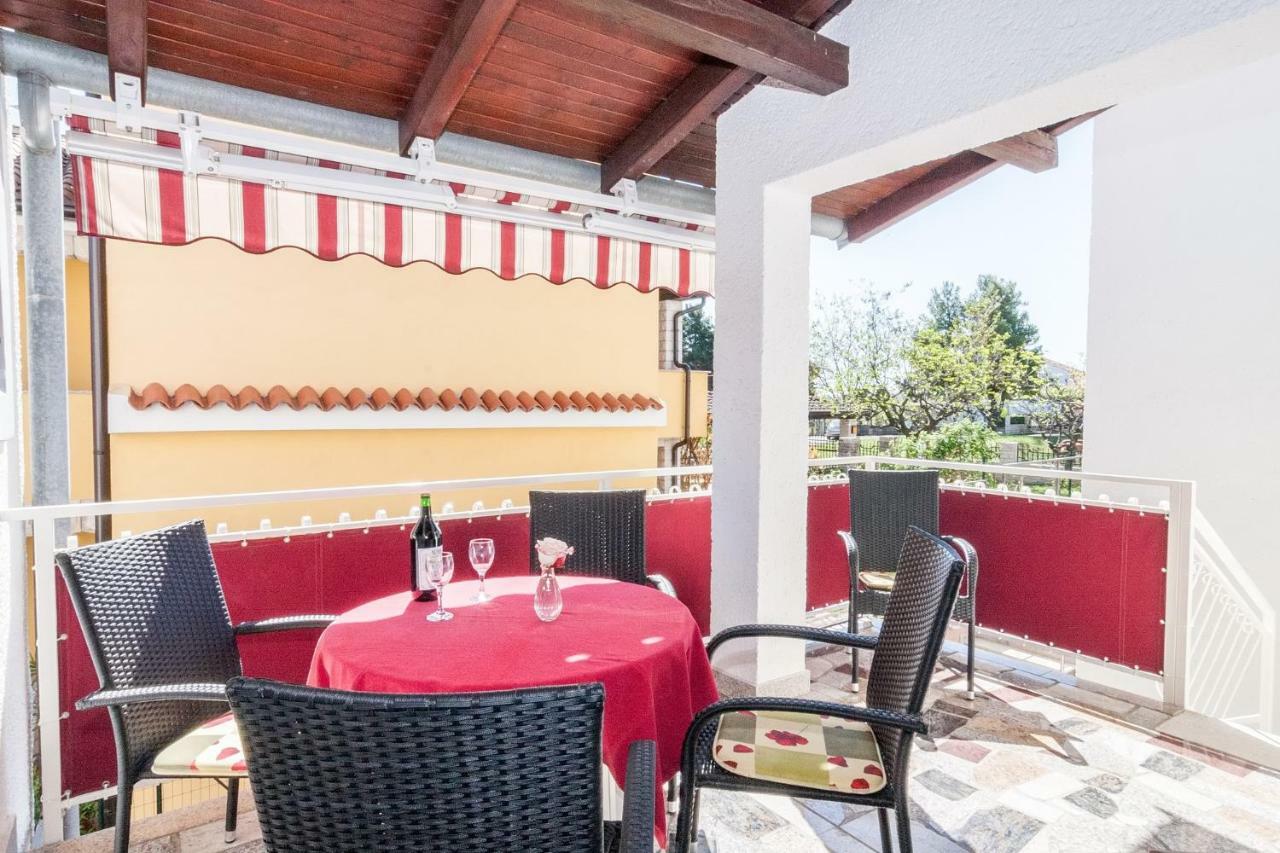 Villa California Porec Exterior photo